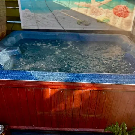 Holiday home Cozy With Jacuzzi & Private Garden Near Amsterdam