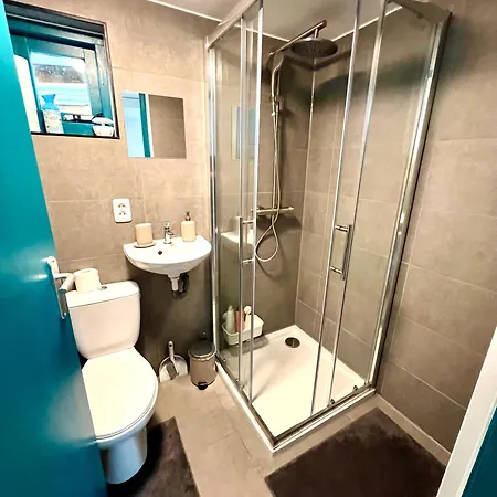 Cozy With Jacuzzi & Private Garden Near Amsterdam Holiday home *
