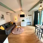 Holiday home Cozy Comfortable House With Jacuzzi & Private Garden Near Amsterdam *