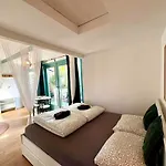 Holiday home Cozy Comfortable House With Jacuzzi & Private Garden Near Amsterdam *