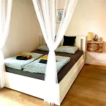 Cozy Comfortable House With Jacuzzi & Private Garden Near Amsterdam *