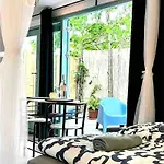 Cozy Comfortable House With Jacuzzi & Private Garden Near Amsterdam Vijfhuizen
