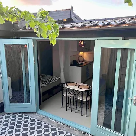 Cozy With Jacuzzi & Private Garden Near Amsterdam * Vijfhuizen