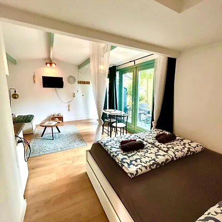 Dom wakacyjny Caribbean Style House With Jacuzzi & Private Garden Near Amsterdam *