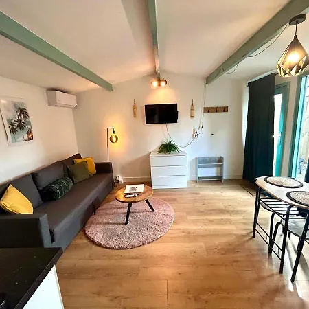 Hébergement de vacances Cozy House With Private Jacuzzi & Garden Between Amsterdam Haarlem And Schiphol Airport *