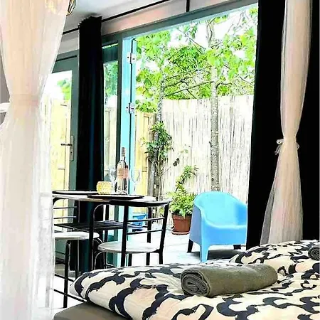Cozy House With Private Jacuzzi & Garden Between Amsterdam Haarlem And Schiphol Airport Vijfhuizen
