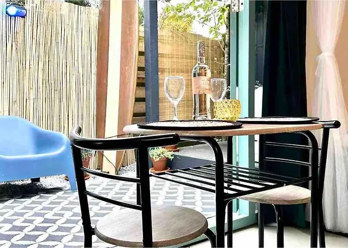 Cozy Comfortable House With Jacuzzi & Private Garden Near Amsterdam 펜션 *