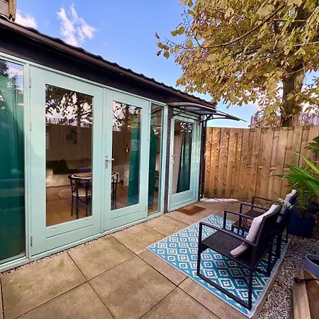 Caribbean Style House With Jacuzzi&private Garden Near Amsterdam * Vijfhuizen