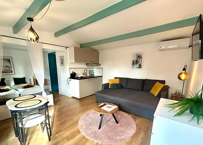 Caribbean Style House With Jacuzzi&private Garden Near Amsterdam Vakantiehuis