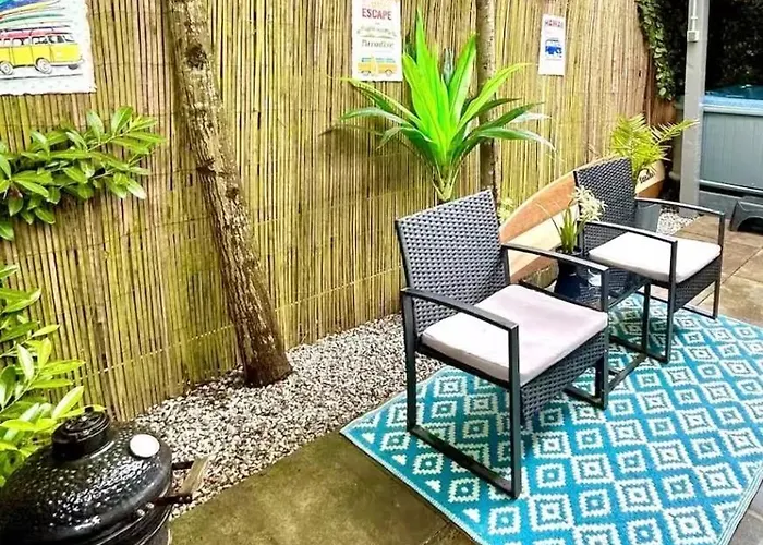 Vakantiehuis Caribbean Style House With Jacuzzi&private Garden Near Amsterdam Vijfhuizen