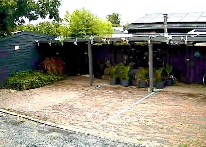 Caribbean Style House With Jacuzzi&private Garden Near Amsterdam Vakantiehuis Vijfhuizen